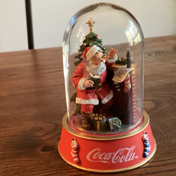 Coca Cola Other - Coca Cola Festive Santa Dome with Red and Green